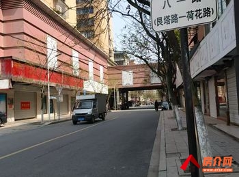 诸暨诸暨市区1800m²商铺出租，参考报价：面议