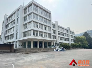 昆明盘龙茨坝10000m²厂房出租，参考报价：面议