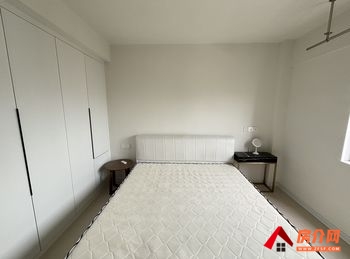 三元龙岗新村，2室1厅房子出租(整租)，租金每月1300元