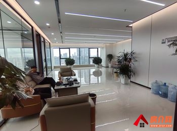 润城第五大道 >621m²写字楼出租，参考报价：面议