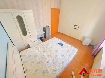 成都龙泉驿怡和新城F3区 3室1厅房子出租(合租)，租金每月500元