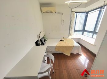 工业园玲珑湾花园二区，3室1厅房子出租(合租)，租金每月1000元