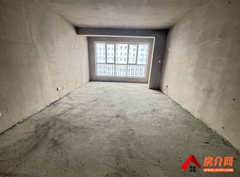 三十五号小区小区房屋出售，红山三十五号小区，3室2厅，报价：81.8万元