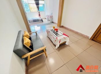 金马镇政府住宅楼小区房屋出租，官渡金马镇政府住宅楼，3室2厅房子出租(合租)，欢迎联系