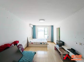 中实新天地小区房屋出售，小店中实新天地，1室1厅，报价：64万元