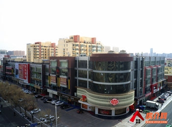 巴彦淖尔市临河临河城区5000m²商铺出租，参考报价：1000元/月