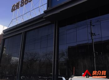 临河临河城区2100m²商铺出租，参考报价：面议