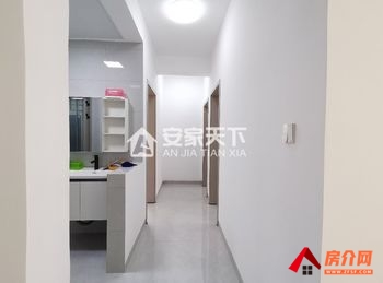 右江右江民族医学院职工宿舍楼，3室2厅房子出租(整租)，租金每月2500元
