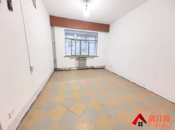 泰安泰山普照小区,3室2厅二手房出售,报价：138万元