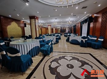 呼图壁呼图壁县政府840m²商铺转让，参考报价：6000元/月