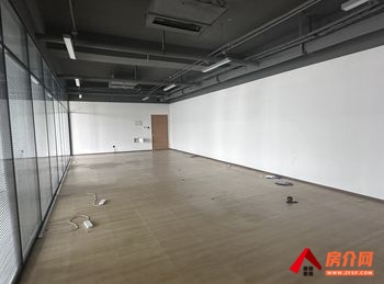 沃德中心260m²写字楼出租，参考报价：5070元/月