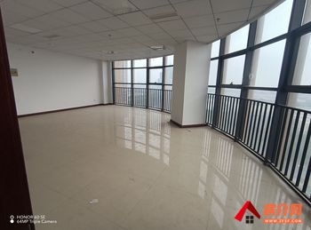 万方大厦93m²写字楼出租，参考报价：1025元/月