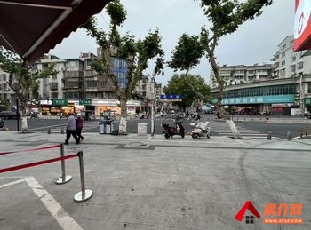 吴兴湖东分区80m²商铺转让，参考报价：面议