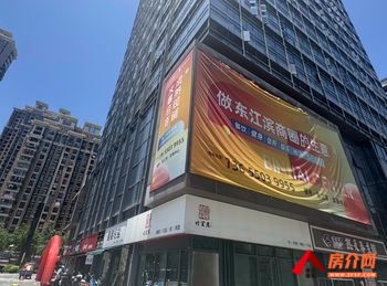 马尾儒江90m²商铺出租，参考报价：9000元/月
