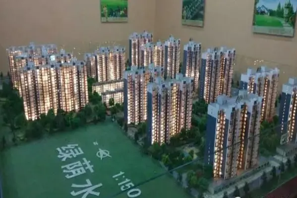 绿荫水岸