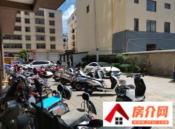 大理满江华府