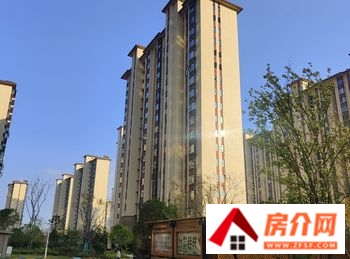 上饶龙湖一品小区怎么样，上饶龙湖一品小区值不值得买，上饶龙湖一品小区详细介绍