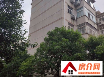 邹城名泉小区