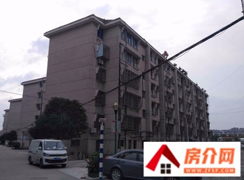 启东华联新村东区