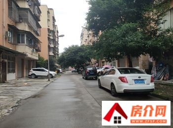 雅安碧桂园江畔里小区房价多少，雅安碧桂园江畔里值不值得买，雅安碧桂园江畔里小区详细介绍