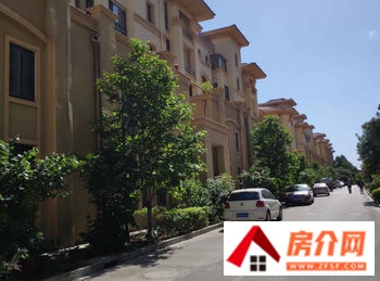 枣庄左岸豪庭小区怎么样，枣庄左岸豪庭值不值得买，枣庄左岸豪庭小区详细介绍