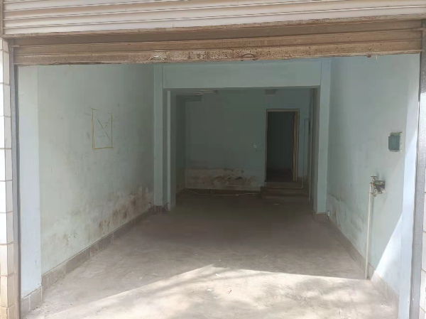 业主直租，金马立交桥旁，曙光东区13栋独立车库